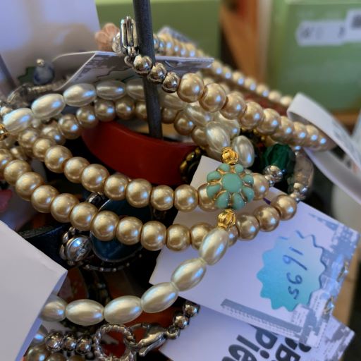 Parel Armbandjes Urban Hippies €16,95 Kassa