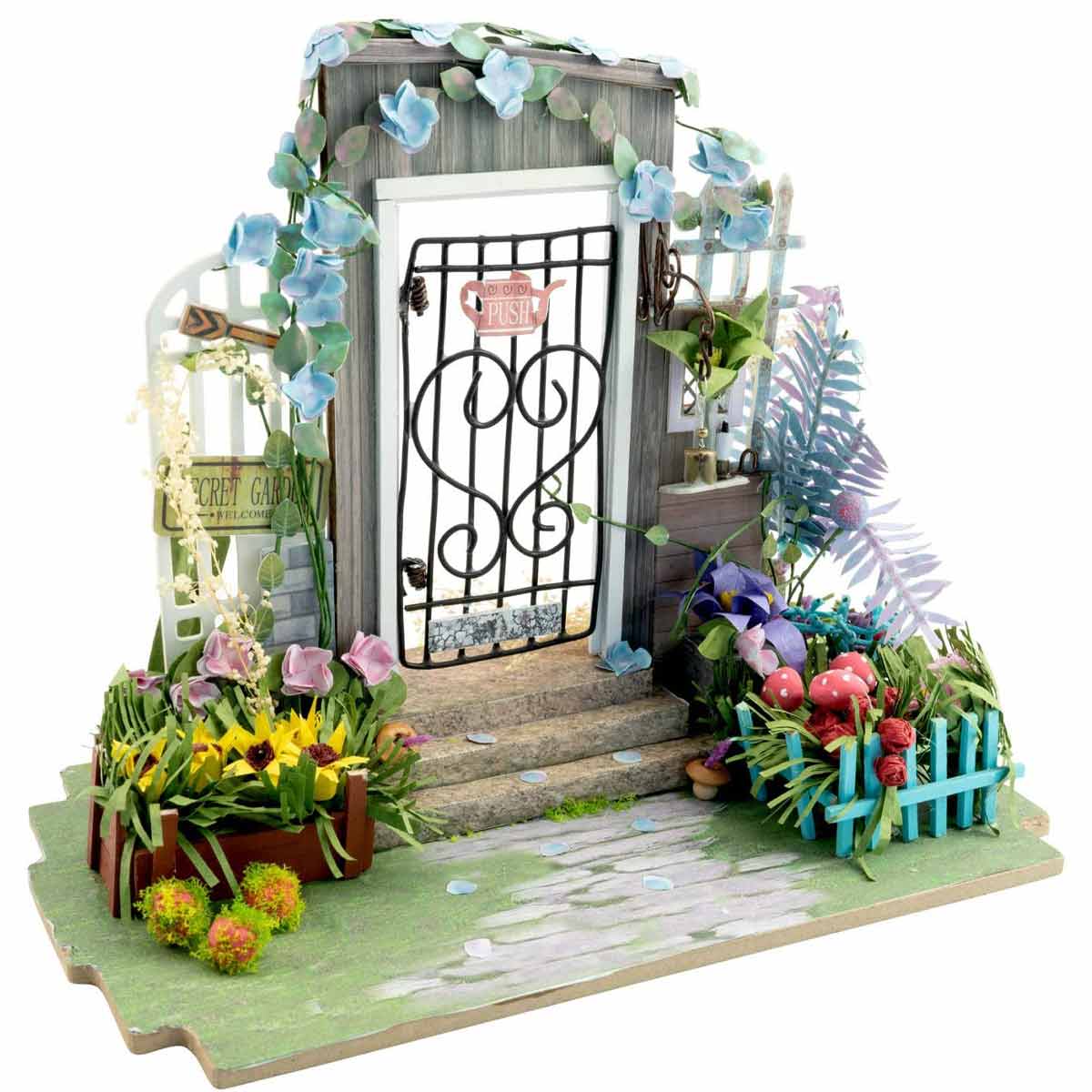 dollhouse miniature garden entrance 3